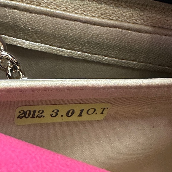 Chanel Camellia Embossed Lambskin Leather L Flap Wallet with Box - Picture 8 of 8